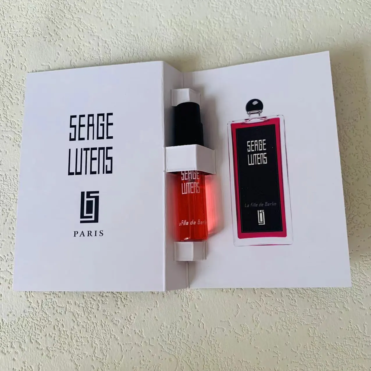 Serge Lutens La Fille de Berlin 1.5ml 2