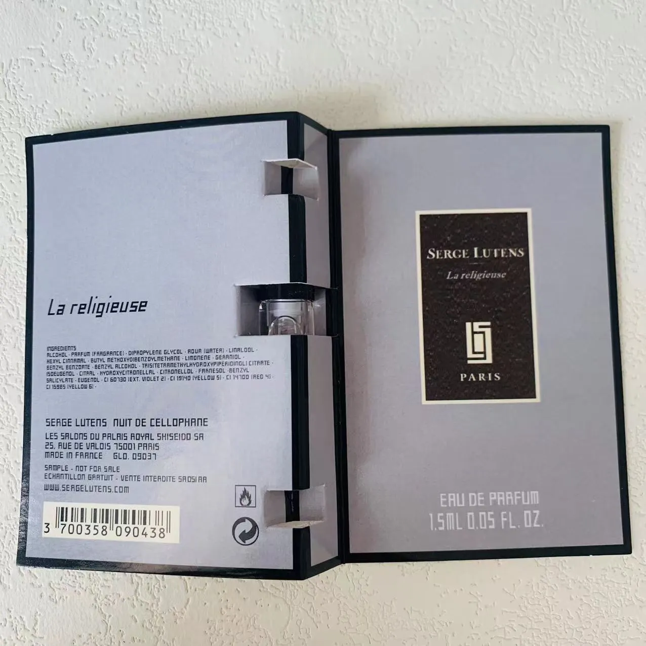 Serge Lutens La Religieuse 1.5ml 3