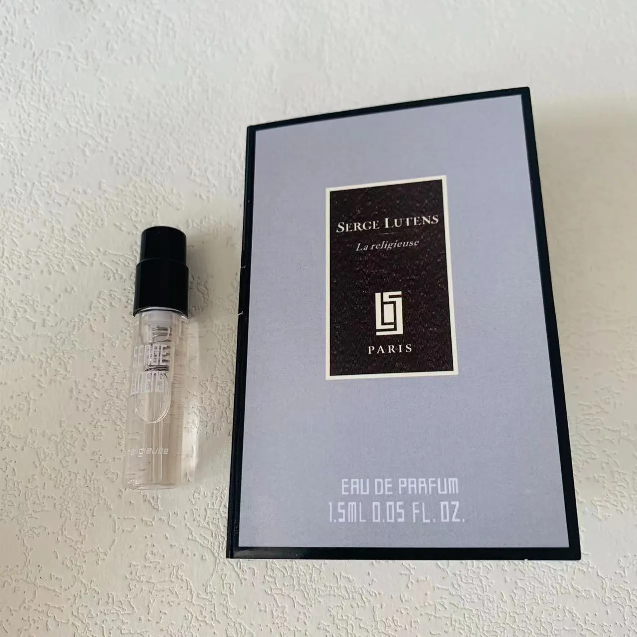 Serge Lutens La Religieuse 1.5ml