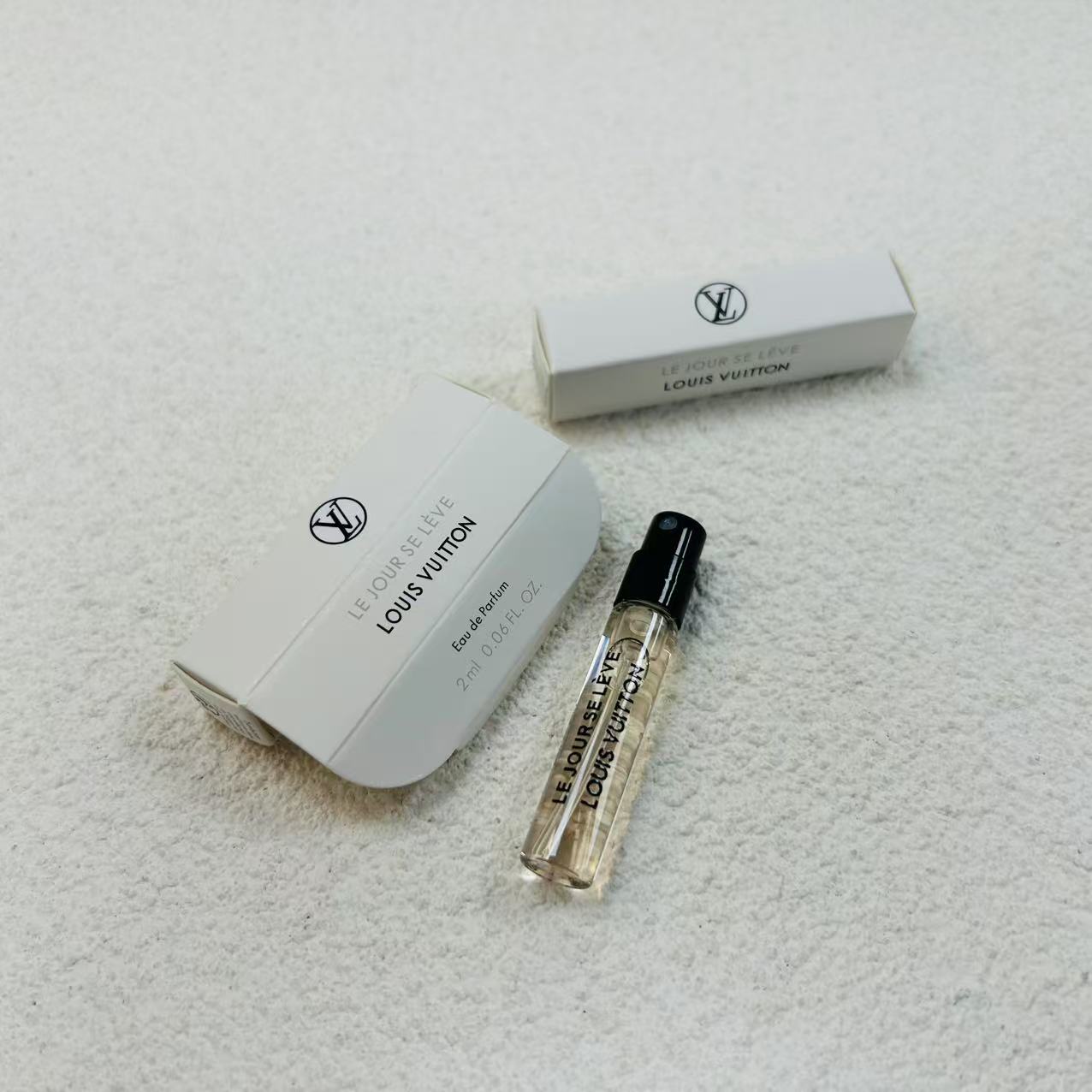 Louis Vuitton  Le Jour se Lève 2ml 2