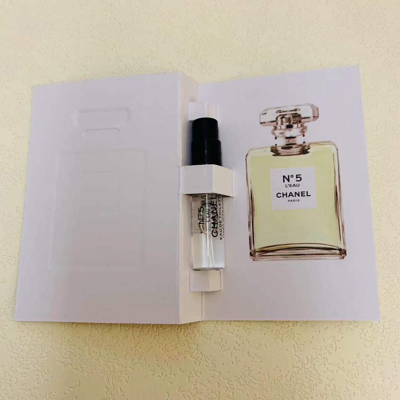 Chanel No 5 L'Eau 1.5ml 2