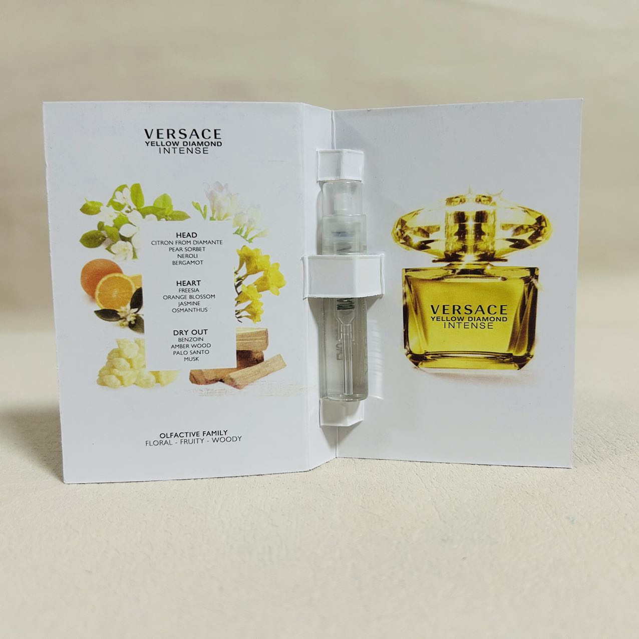 Versace Yellow Diamond Intense 1.5ml 2